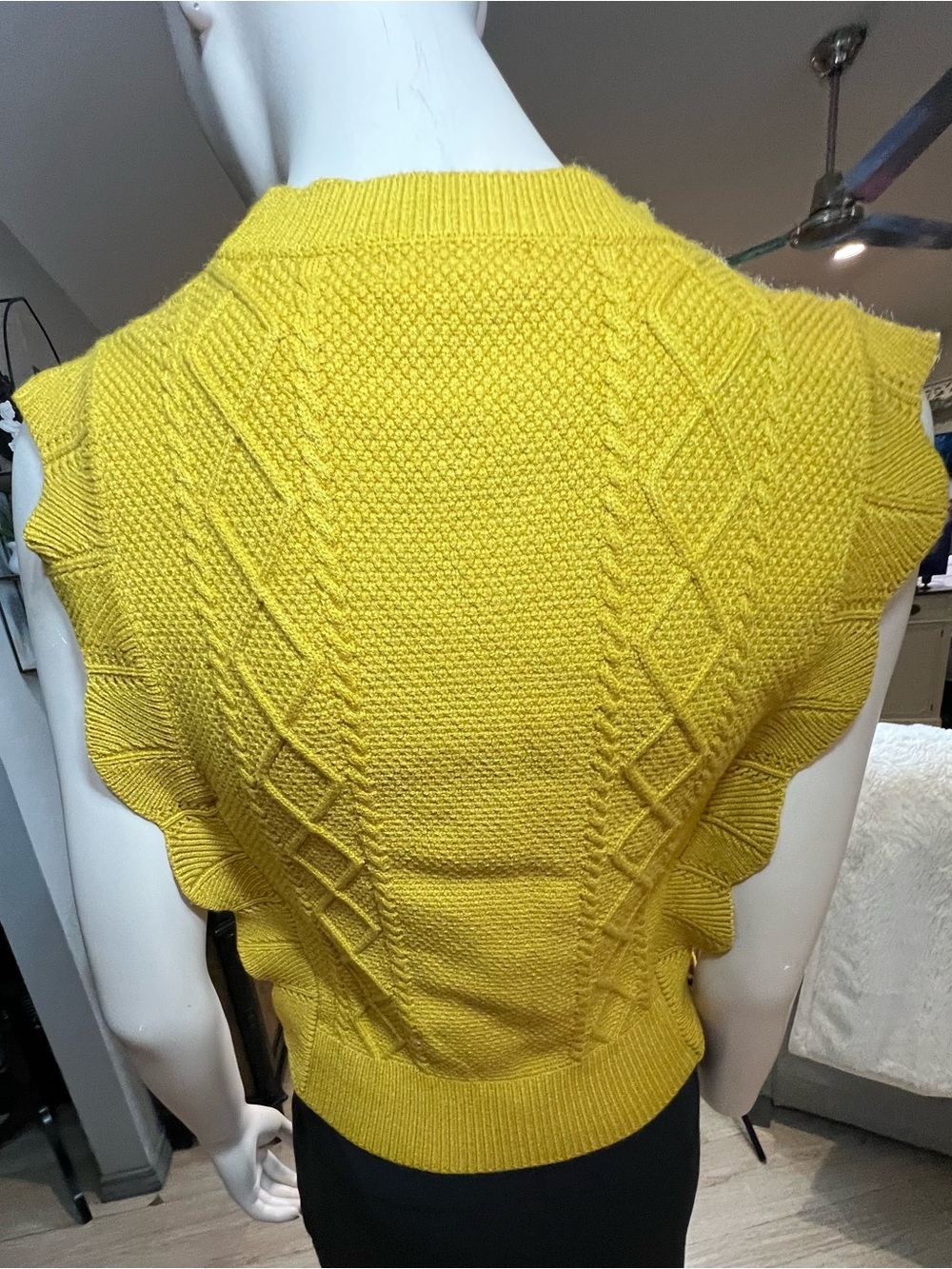 Mustard Yellow Knit Sleeveless Sweater Vest - Picture 5 of 8